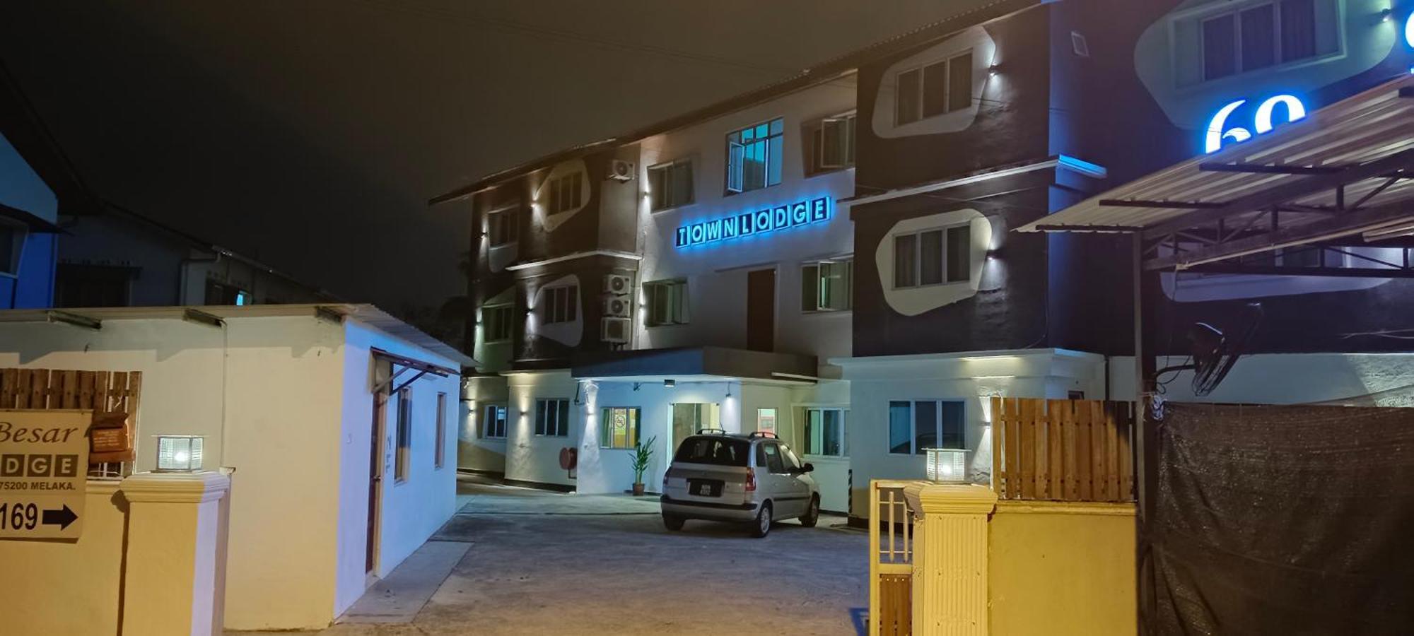 69 Hotel Malacca Exterior photo